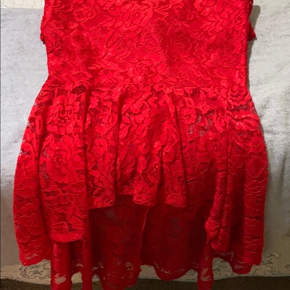 Red lace mermaid dress brand new with tags - Picture 2 of 6